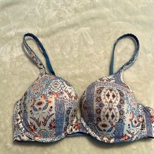 Victoria’s Secret Body by Victoria Perfect Shape Bra-34c